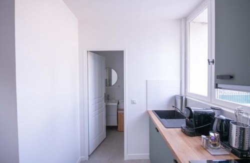 Les Gondoles Apartment | Portes de Paris RER C à 2 min WiFi & Parking Inclus