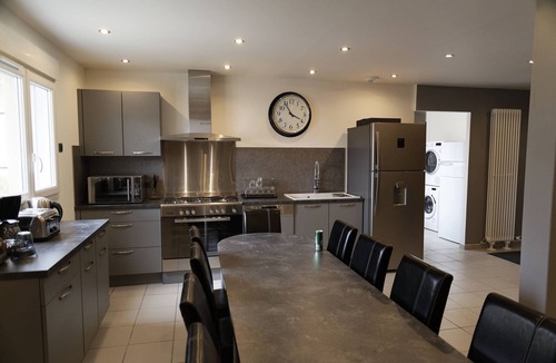 Creuzier-le-Vieux House | Portes de Vichy