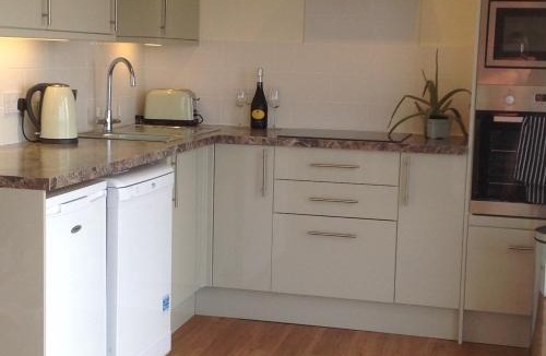 Ventnor Villa | PORTHOLES