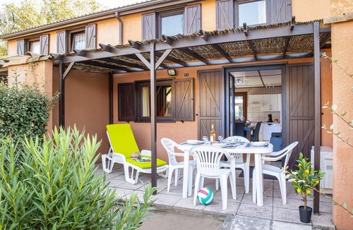 Portiragnes-Plage House | Portiragnes Group Stay with 2 pools