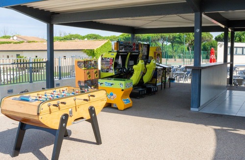 Portiragnes-Plage House | Portiragnes Group Stay with 2 pools