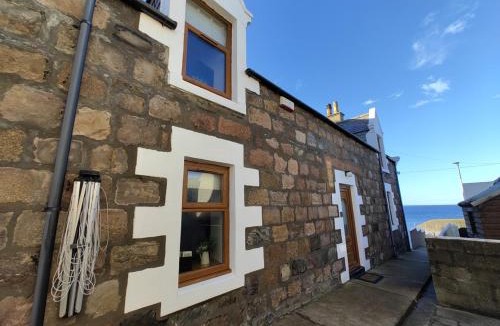 Buckie House | Portknockie 17 Harbour Place