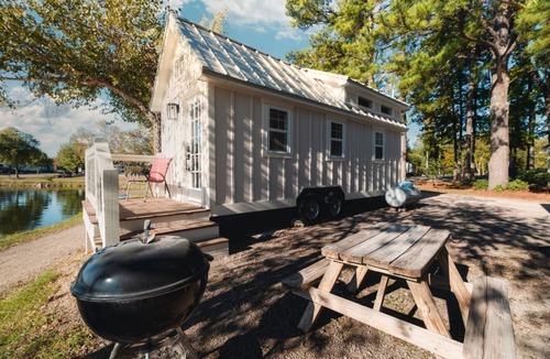 Gadsden Cottage | Portofino at River Rocks Landing