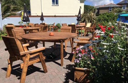 Portreath Hotel | Portreath Arms