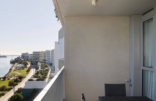 Newcastle Apartment | Portside on Honeysuckle