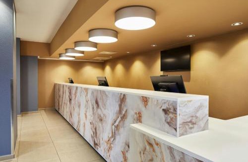 Cosham Hotel | Portsmouth Marriott Hotel