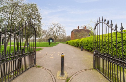 West Ham Apartment | Portway Gem