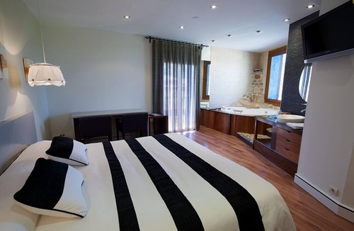 Monroyo Hotel | Posada Guadalupe
