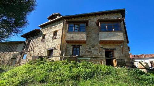 Valderredible Hotel | Posada Los Vallucos