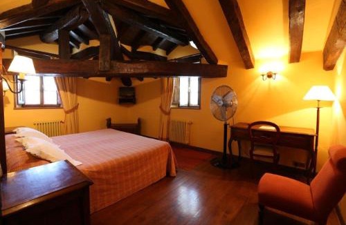 Almandoz House | Posada Palacio de Beola by Clabao