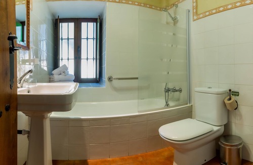 Cercedilla House | Posada Peña Pintada by Vivere Stays