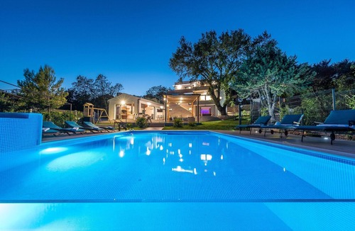Municipality of Posedarje Villa | Posedarje Beachfront Villa for 12