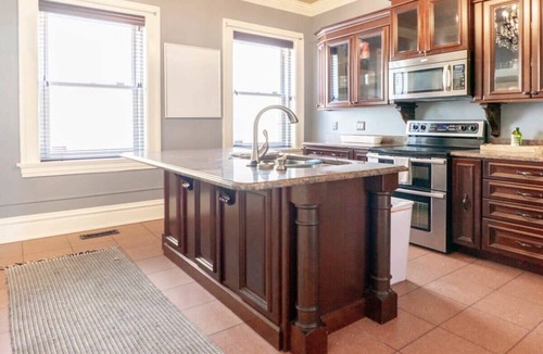 Soulard House | Posh 4 floor Soulard Family Home ABODEbucks