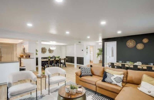 Northwest Dallas House | Posh 6BR/3B Home with Pool, Media/Game Room