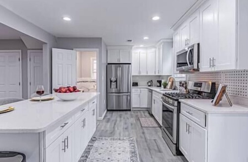 Vauxhall House | Posh Living Cozy Haven 1