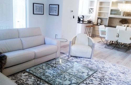 Bella Vista Condo | POSHPADZ - Sandpiper Villa - Walk to Jupiter Beach