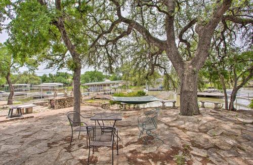 Graford House | Possum Kingdom Lakefront Home w/Patio & Dock!