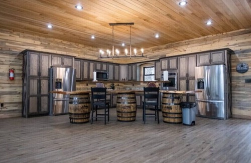 Nortonville Cabin | Possum Pocket Lodgen