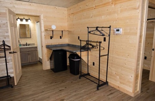 Nortonville Cabin | Possum Pocket Lodgen