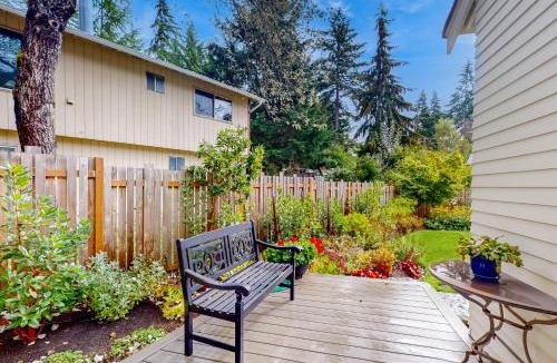 Olympic Hills House | Post Cottage