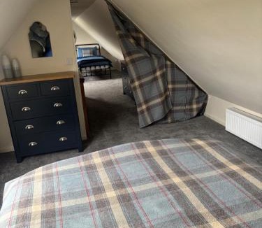 Thurso House | POSTBOX CROFT With A Sea View