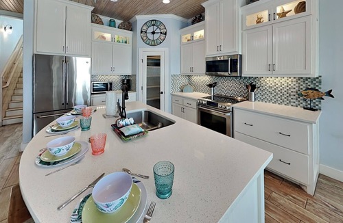 Port Aransas House | Postcard from Paradise | Pet Friendly, Shared Pool