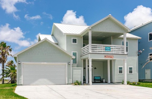 Port Aransas House | Postcard from Paradise IPE126 Home