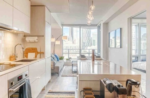 East Village Condo | Postcard Views w/Chic Decor, Office, Parking