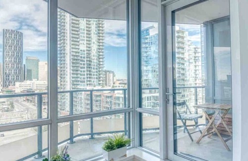 East Village Condo | Postcard Views w/Chic Decor, Office, Parking