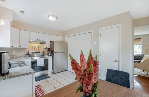 East Ocean View Condo | Postcards from the Bay