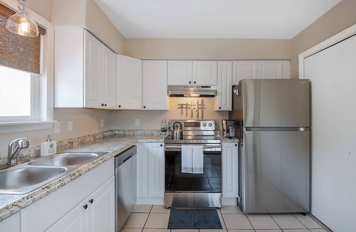 East Ocean View Condo | Postcards from the Bay