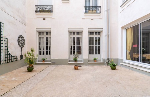 Chaillot Apartment | Postcards from the Eiffel Tower, by Veeve