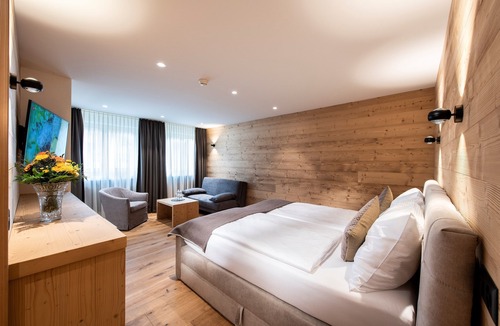 Valbella Hotel | Posthotel Valbella - Berge, Spa & Wir
