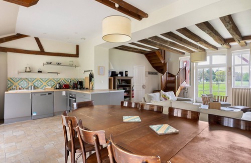 Ambillou Villa | Potager Rempotoir – Domaine de La Trigalière with Shared Pool