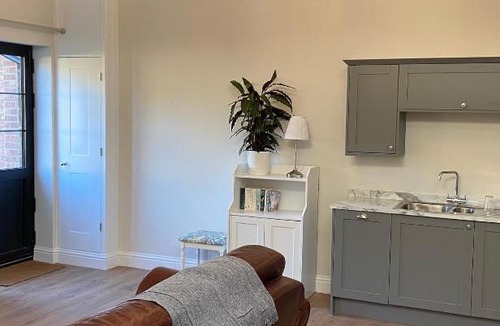 Towcester Apartment | Potcote farm stables accommodation fudges stable