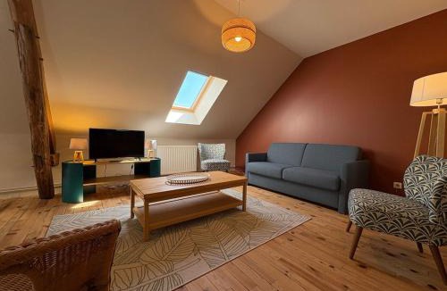 Saint-Martin-de-Brethencourt Apartment | Potentille - Village center apartment