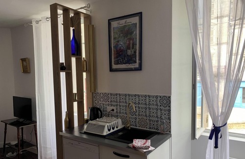 Aubeterre-sur-Dronne Apartment | POTERNE Logement raffiné avec jardin