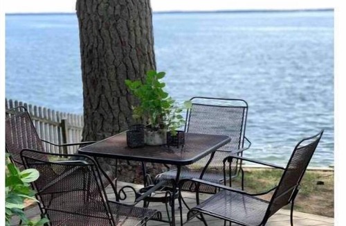 Valley Lee Cottage | Potomac River Freedom Cottage