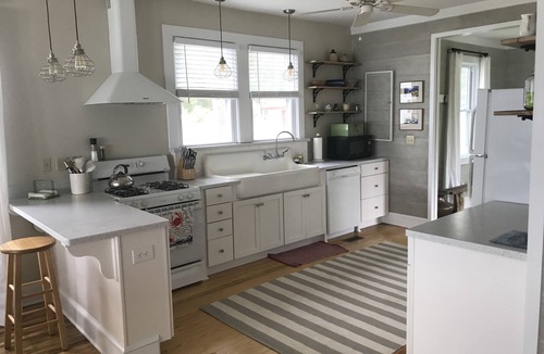 Valley Lee Cottage | Potomac River Getaway at McKays Beach
