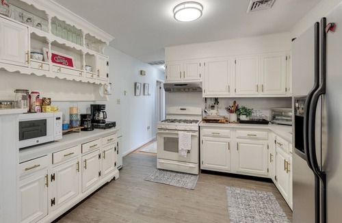 Hague House | Potomac River Haven w/Private Beach, Pets Welcome