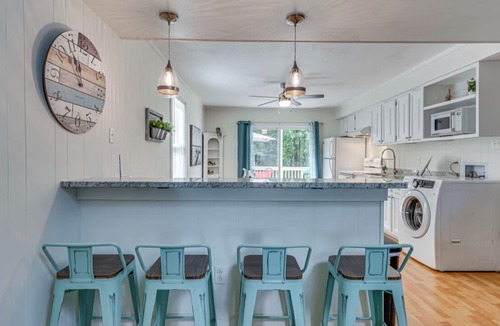 Coles Point House | Potomac River View 3 Bedroom Chalet