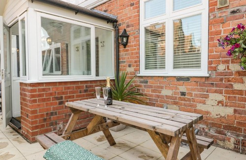 Hornsea House | Potter's Lodge