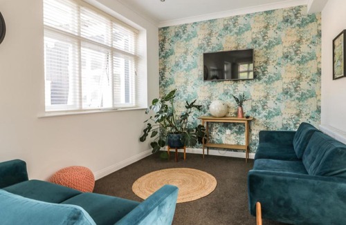 Hornsea House | Potter's Lodge