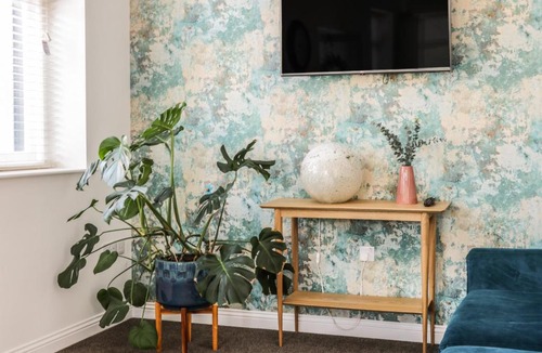 Hornsea House | Potter's Lodge