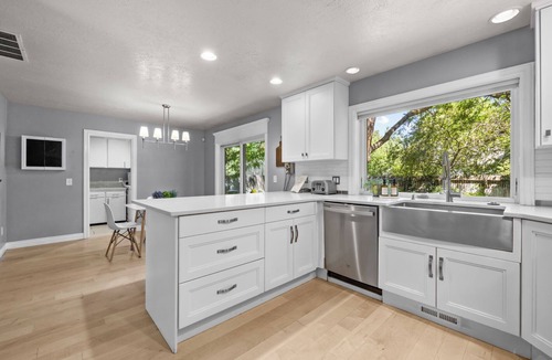 Southeast Boise House | Pottery Barn like Charmer, Close to Everything!