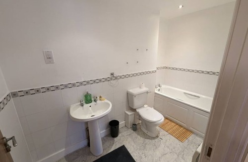 Newcastle-Under-Lyme Apartment | Pottery Manorn