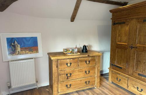 Westleton Bed & Breakfast | Potton Hall