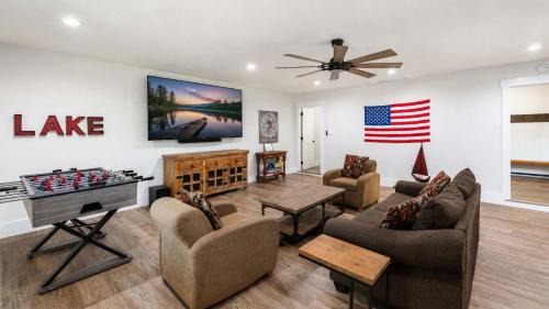 Pottsboro House | Pottsboro Retreat - Hot Tub & Game Room