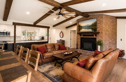 Pottsboro House | Pottsboro Retreat - Hot Tub & Game Room