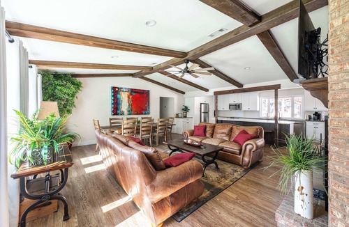 Pottsboro House | Pottsboro Retreat - Hot Tub & Game Room